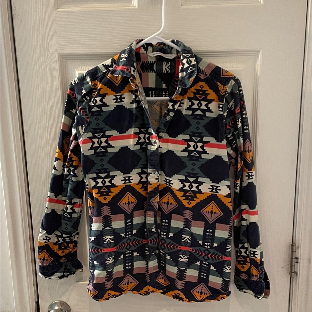 Geometric Patterned Button Up
